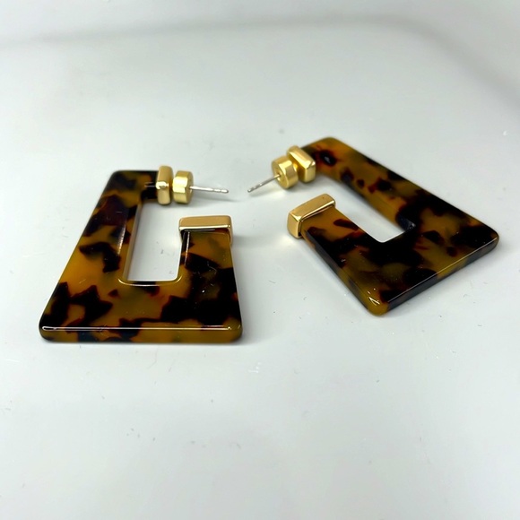 Chico's Geometric Leopard Earrings - Picture 5 of 5